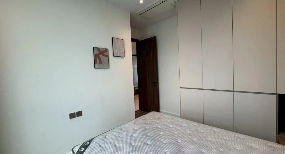 For sale and for rent 3 bedrooms condo in Sathon, Bangkok