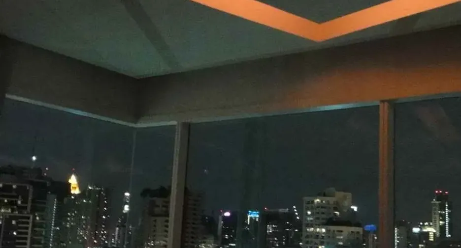 Condo en venta de 2 habitaciones en Khlong Toei, Bangkok