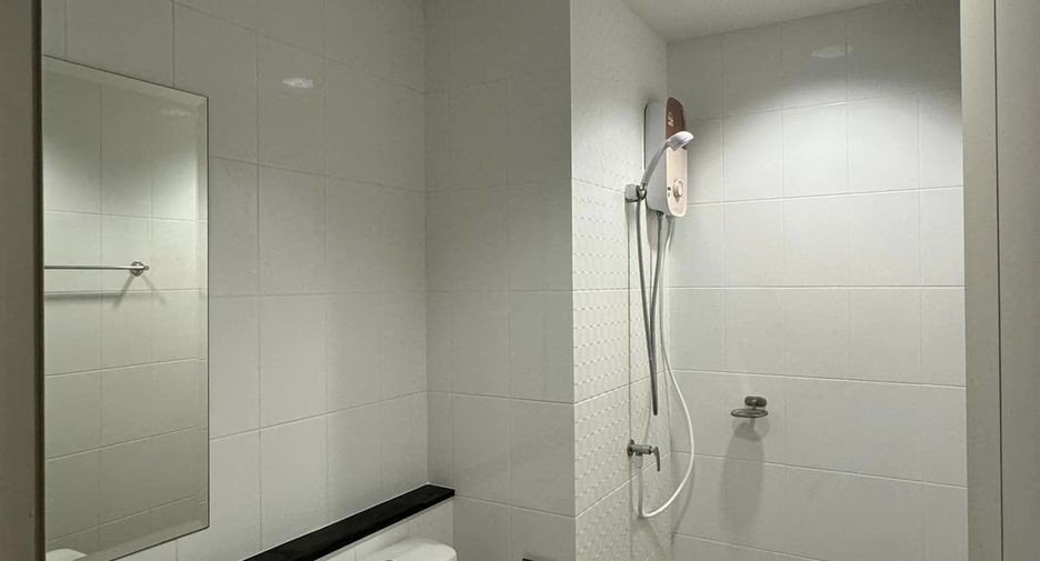 For rent 1 bed condo in Mueang Samut Prakan, Samut Prakan
