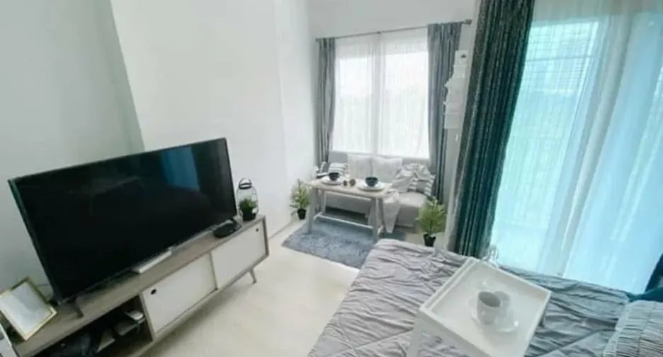 For sale studio condo in Huai Khwang, Bangkok