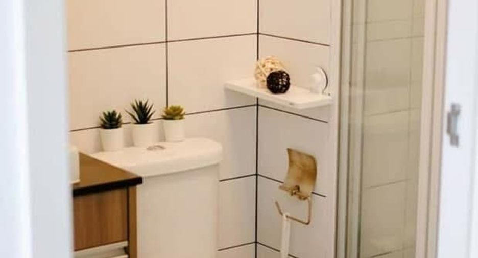 For sale studio condo in Huai Khwang, Bangkok