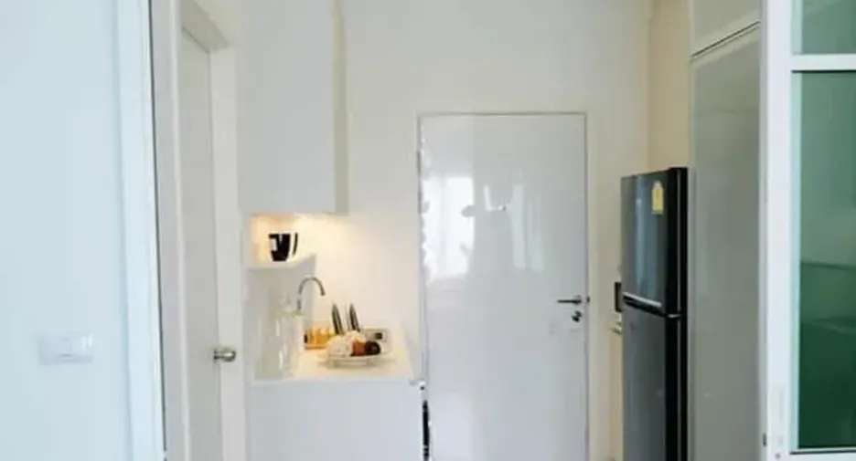 For sale studio condo in Huai Khwang, Bangkok