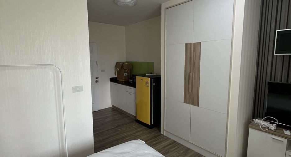 For sale studio condo in Huai Khwang, Bangkok