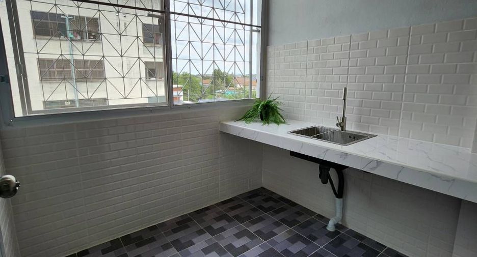 For sale 1 bed condo in Sai Mai, Bangkok