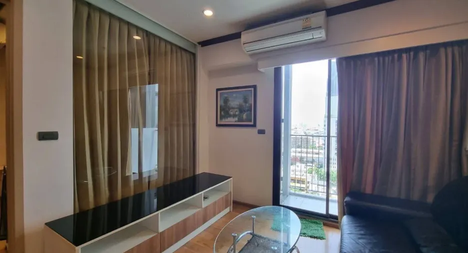 For sale 1 bed condo in Khlong San, Bangkok