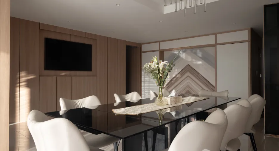 For sale and for rent 3 bedrooms condo in Watthana, Bangkok