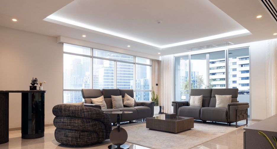 For sale and for rent 3 bedrooms condo in Watthana, Bangkok