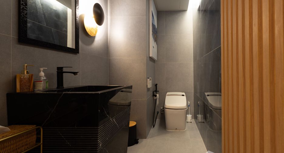 For sale and for rent 3 bedrooms condo in Watthana, Bangkok