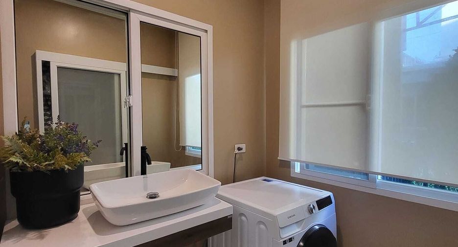 For sale and for rent 3 bedrooms house in Bang Phli, Samut Prakan