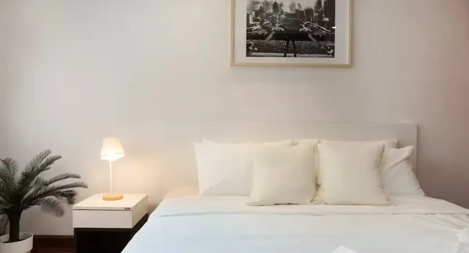For sale 4 bedrooms townhouse in Watthana, Bangkok