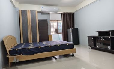 For rent studio condo in Khan Na Yao, Bangkok