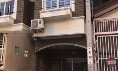 ให้เช่า 3 ห้องนอน ทาวน์เฮ้าส์ ใน หนองแขม, กรุงเทพฯ