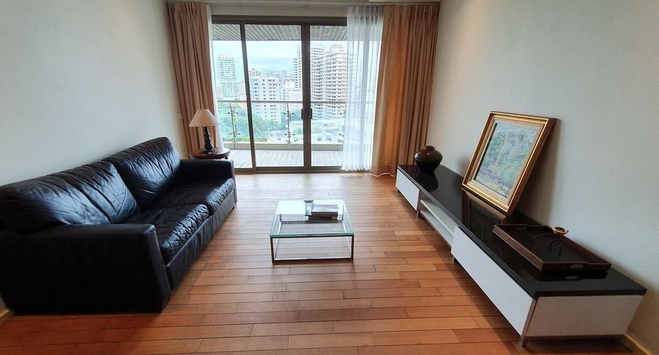 For sale 2 bedrooms condo in Khlong Toei, Bangkok