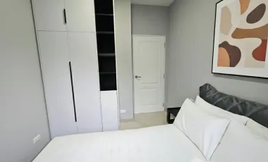 Casa en venta y en alquiler de 4 habitaciones en Bang Phli, Samut Prakan