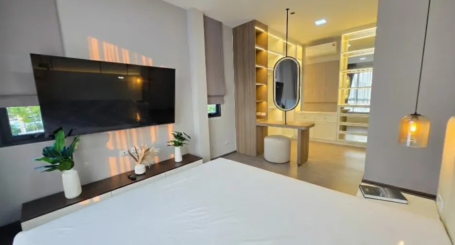 For sale and for rent 4 bedrooms house in Bang Phli, Samut Prakan