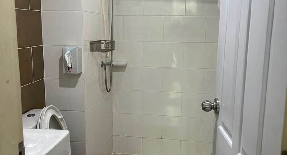 For rent 1 bed condo in Bang Kapi, Bangkok