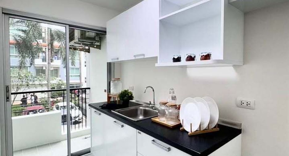 For sale 1 bed condo in Lat Phrao, Bangkok