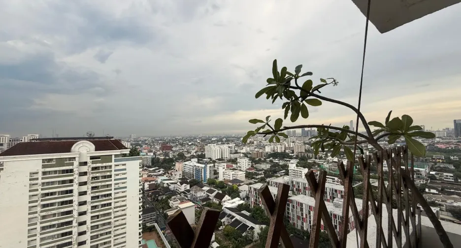 À vendre 3 chambres condo à Watthana, Bangkok
