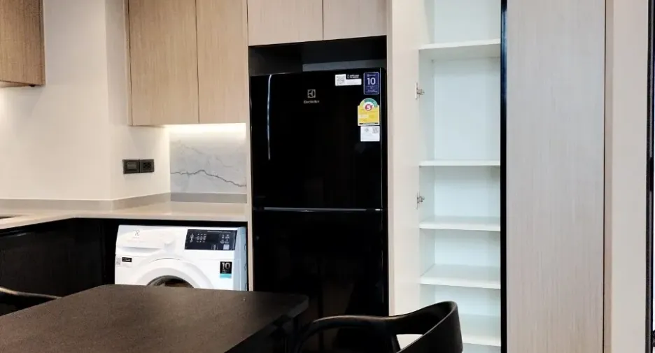 Hotel en venta y en alquiler de 100 habitaciones en Khlong Toei, Bangkok