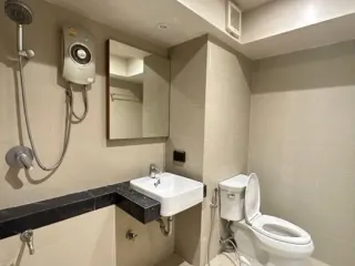 Apartment zur Miete mit Studio in Sathon, Bangkok