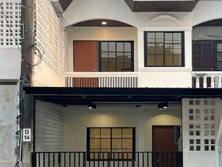 For sale 3 ベッドルーム townhouse in Suan Luang, Bangkok