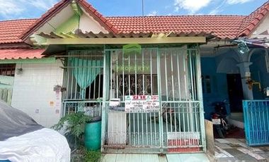 Reihenhaus zum Kauf mit 1 Zimmer in Mueang Samut Prakan, Samut Prakan