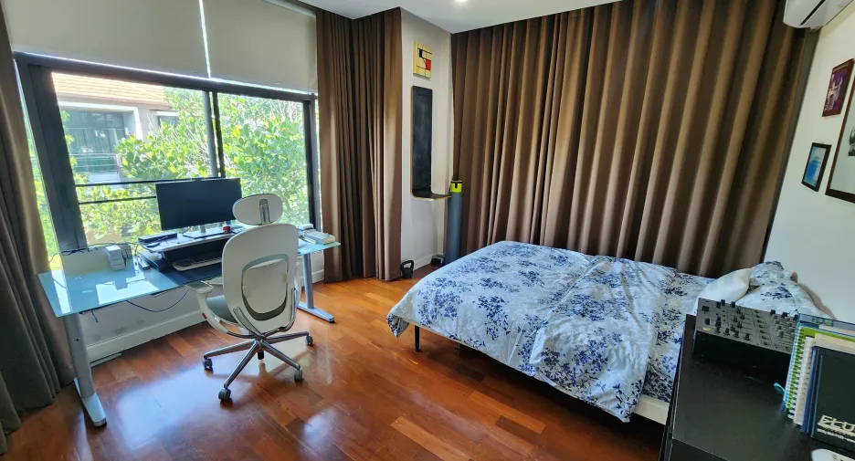 出售 3 卧室 独立屋 在 Phasi Charoen, 曼谷