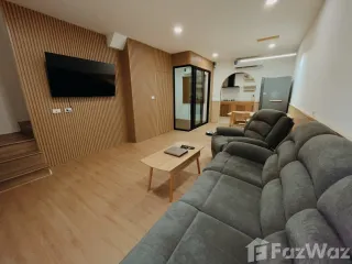 For sale 3 bedrooms house in Saphan Sung, Bangkok