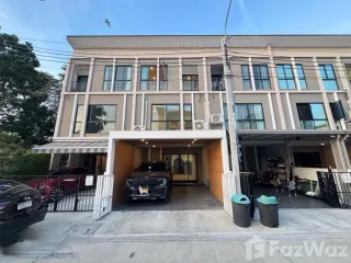 For sale 3 bedrooms house in Saphan Sung, Bangkok