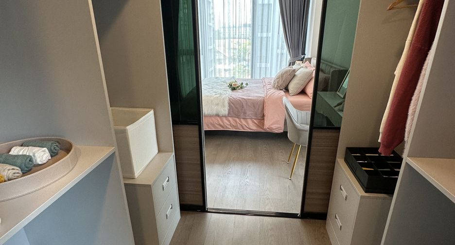 For sale 2 bedrooms condo in Phra Khanong, Bangkok