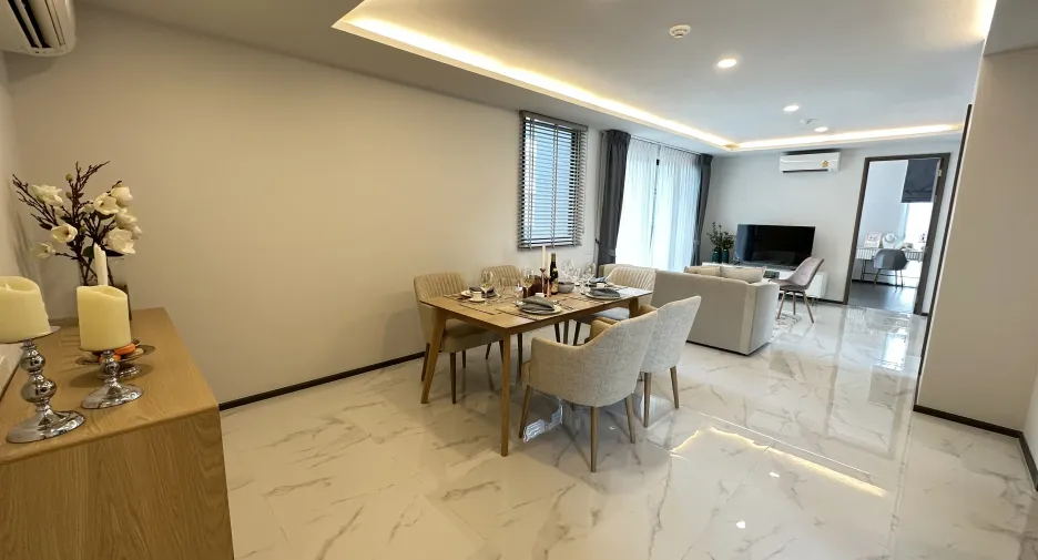 For sale 2 bedrooms condo in Phra Khanong, Bangkok