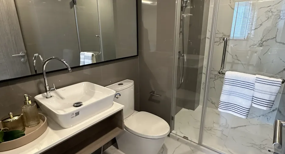 For sale 2 bedrooms condo in Phra Khanong, Bangkok