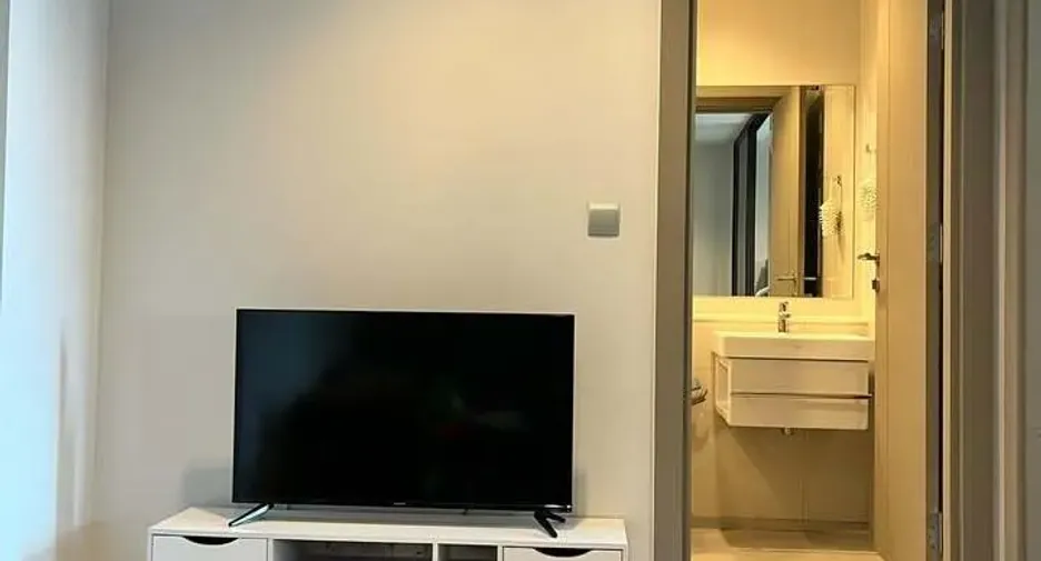 For rent and for sale 1 bed apartment in Huai Khwang, Bangkok