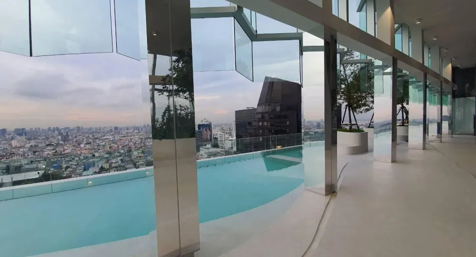 For rent and for sale 1 bed apartment in Huai Khwang, Bangkok