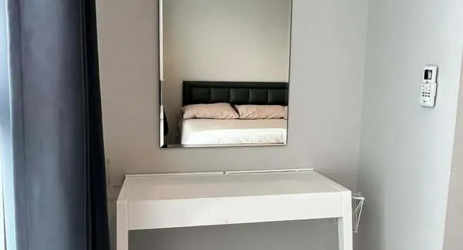 For rent and for sale 1 bed apartment in Huai Khwang, Bangkok