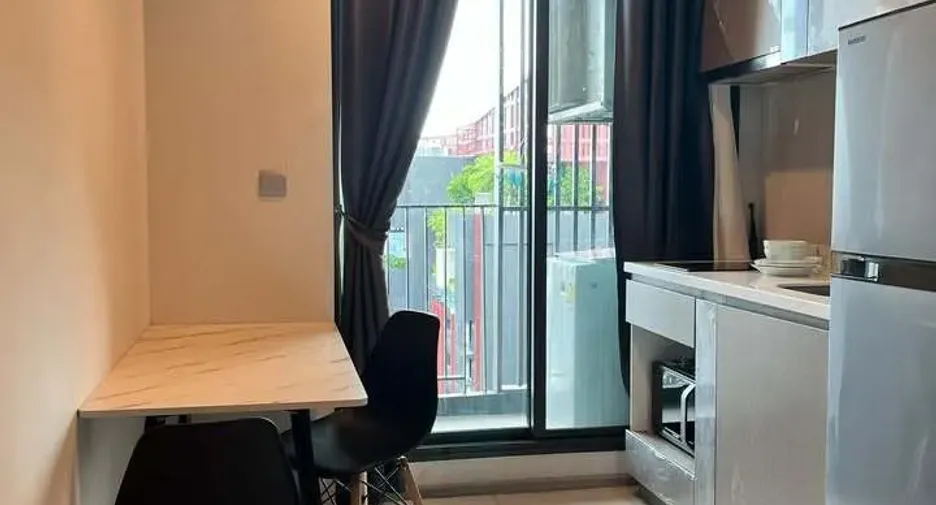 For rent and for sale 1 bed apartment in Huai Khwang, Bangkok