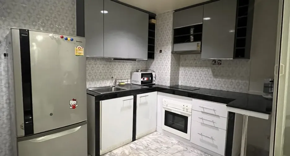 Wohnung zum Kauf mit 2 Zimmer in Khlong Toei, Bangkok