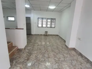 Casa adosada en alquiler de 3 habitaciones en Chom Thong, Bangkok