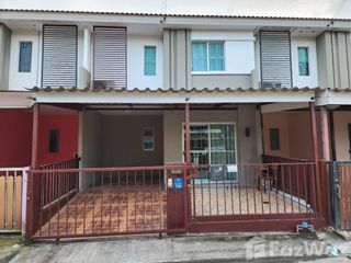出租 3 卧室 联排别墅 在 Bang Sao Thong, Samut Prakan