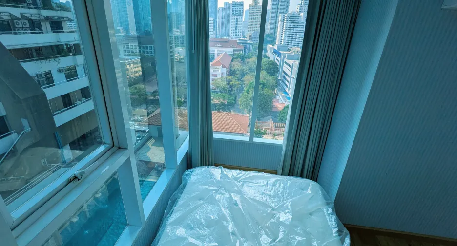 For sale 2 bedrooms condo in Watthana, Bangkok