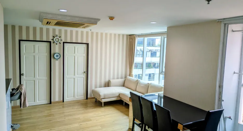 For sale 2 bedrooms condo in Watthana, Bangkok