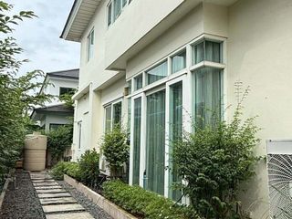 For sale and for rent 5 bedrooms house in Lat Krabang, Bangkok