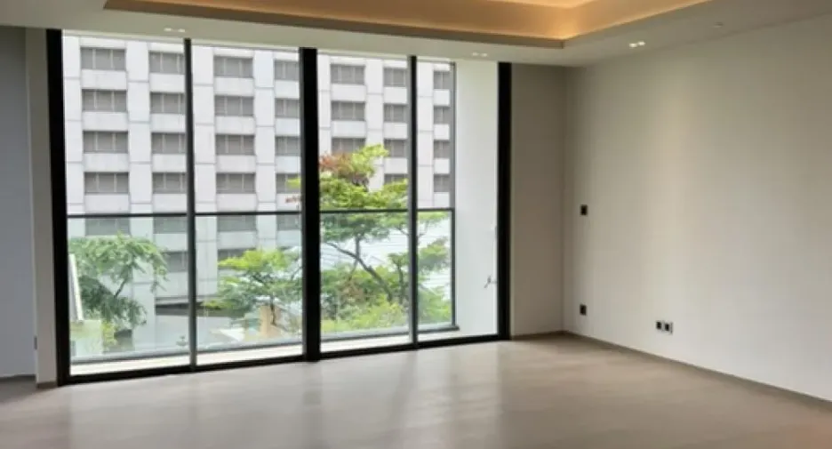 For sale and for rent 2 bedrooms condo in Pathum Wan, Bangkok