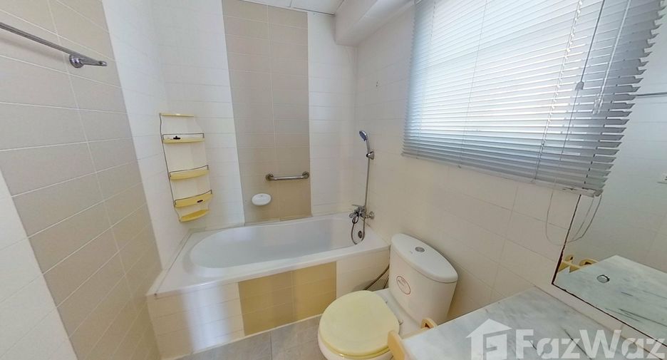 For sale 2 bedrooms condo in Watthana, Bangkok