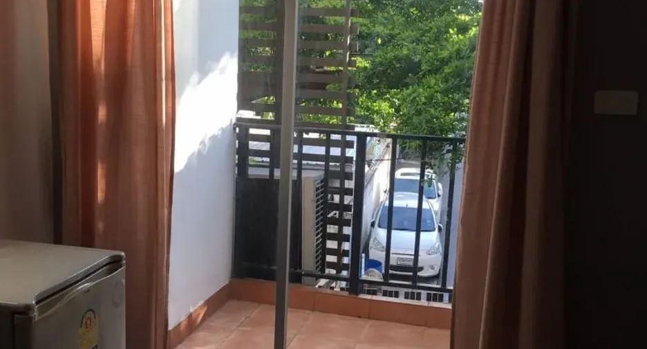 Wohnung zur Miete mit Studio in Phra Khanong, Bangkok