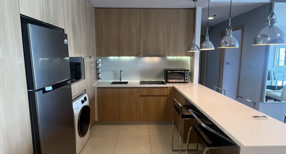 For sale 2 ベッドルーム condo in Khlong Toei, Bangkok