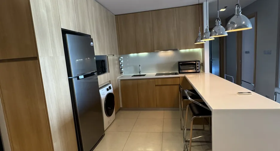 For sale 2 ベッドルーム condo in Khlong Toei, Bangkok