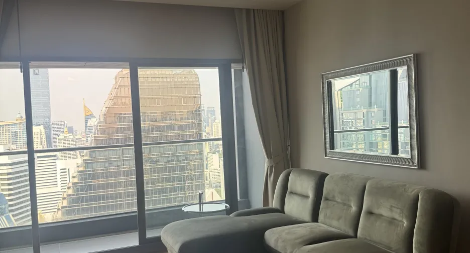 For sale 2 ベッドルーム condo in Khlong Toei, Bangkok