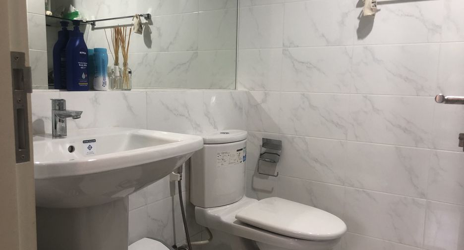 For rent 1 bed condo in Khlong Toei, Bangkok