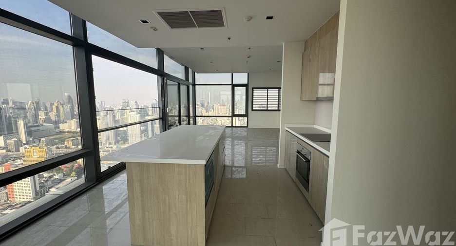 À vendre 3 chambres condo à Watthana, Bangkok